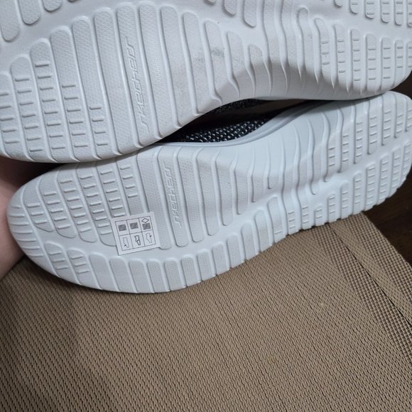 Skechers Flex Fit 3.0 shoes size 9 - Picture 6 of 6